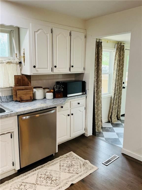 105 E Broad Street — photo 9