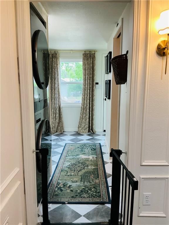 105 E Broad Street — photo 15