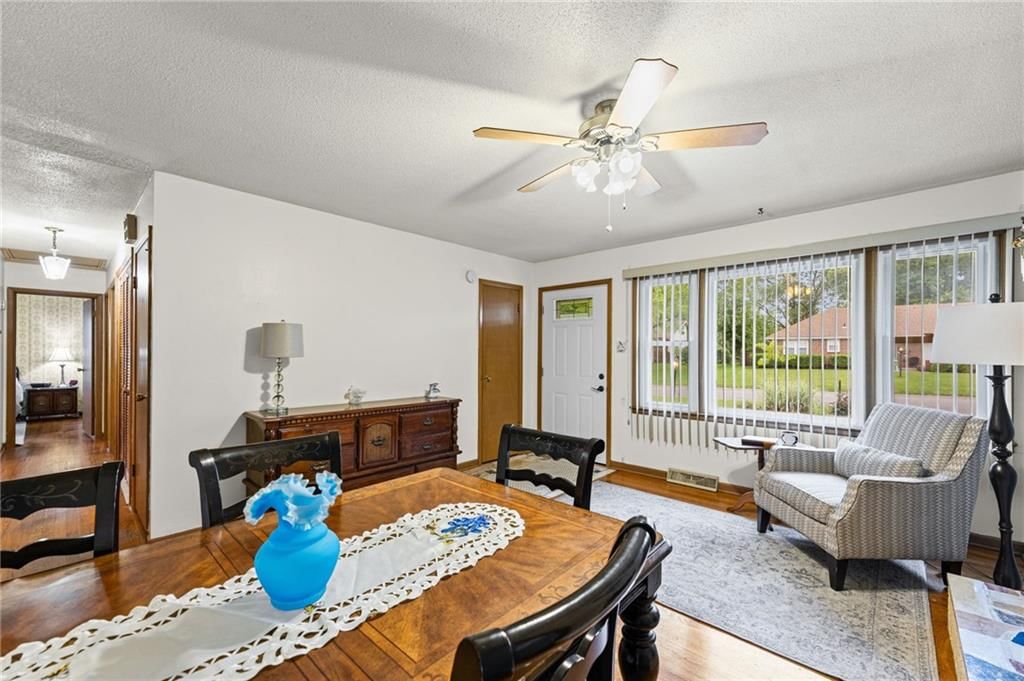 4733 Bond Street — photo 4
