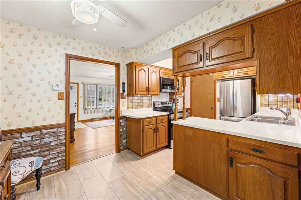 4733 Bond Street — photo 7