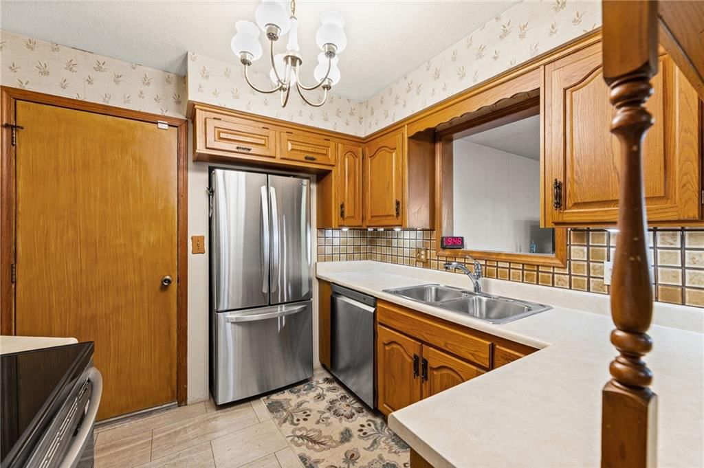 4733 Bond Street — photo 9