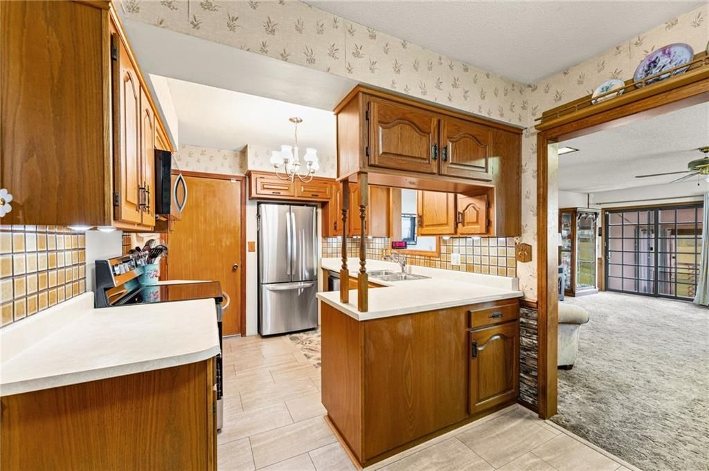 4733 Bond Street — photo 11