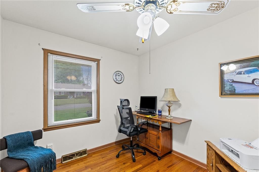 4733 Bond Street — photo 27