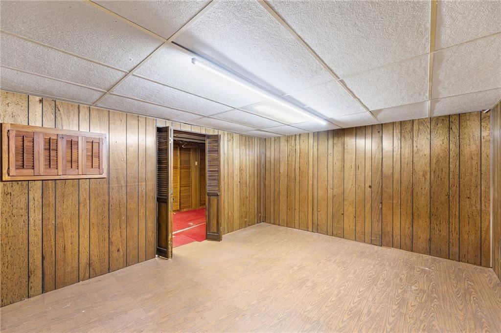 4733 Bond Street — photo 33
