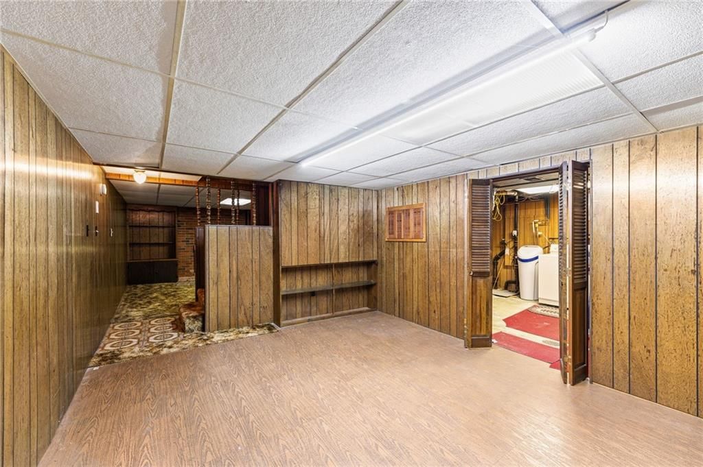 4733 Bond Street — photo 34