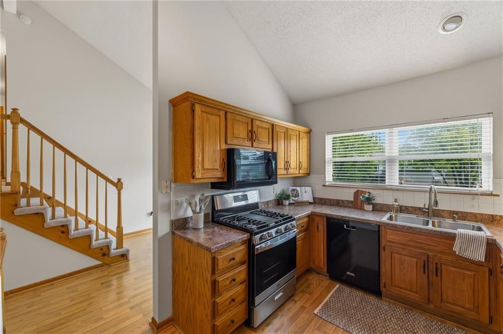 16307 S Church Street — photo 17