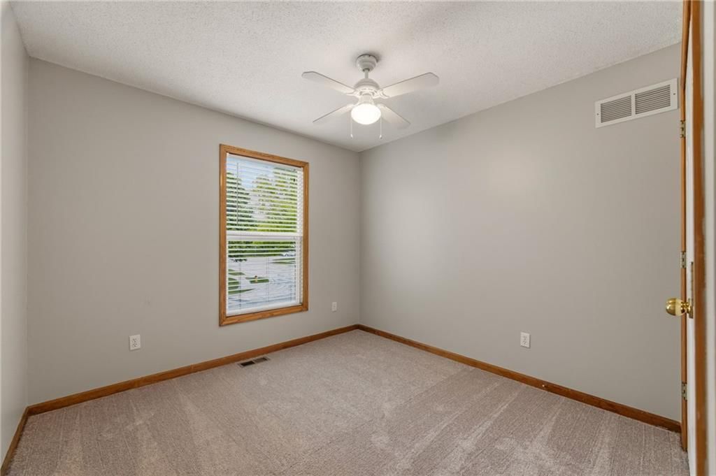 16307 S Church Street — photo 21