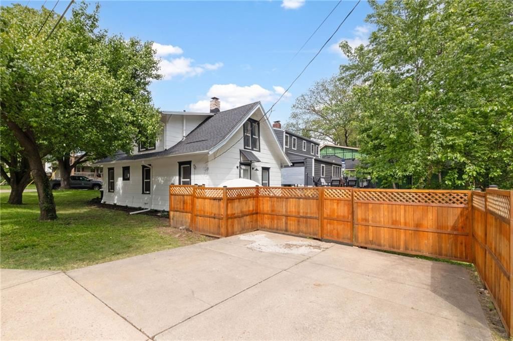 2625 W 47th Terrace — photo 33