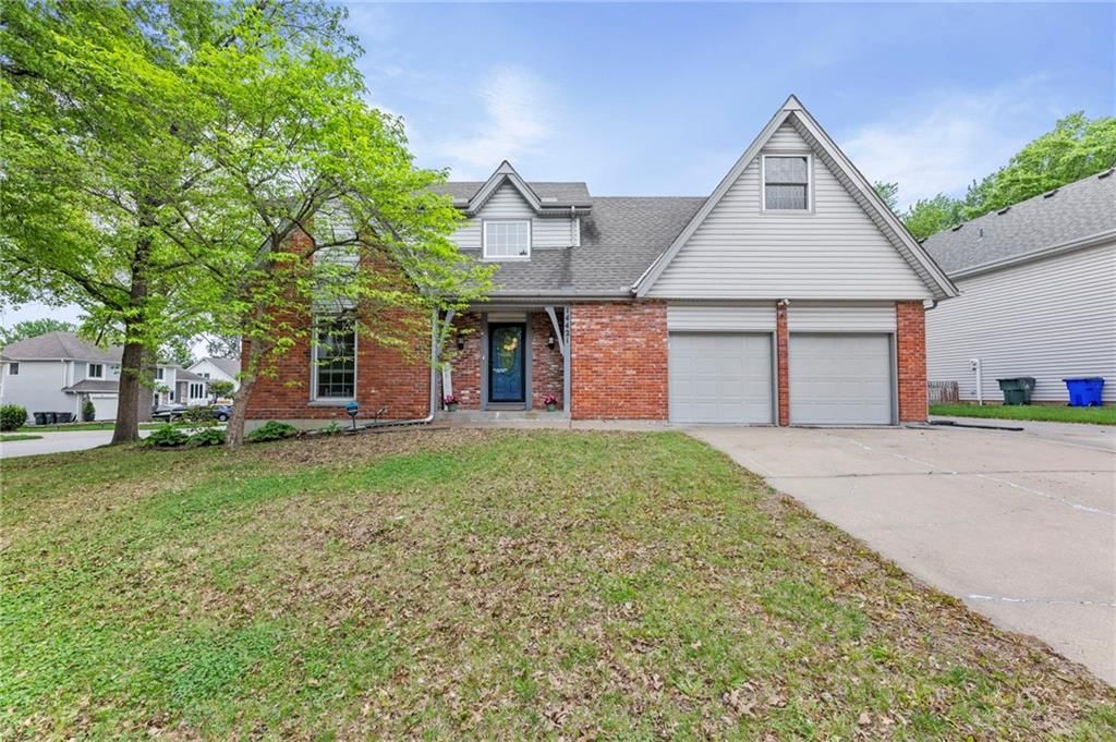14421 S COTTONWOOD Drive, Olathe, KS