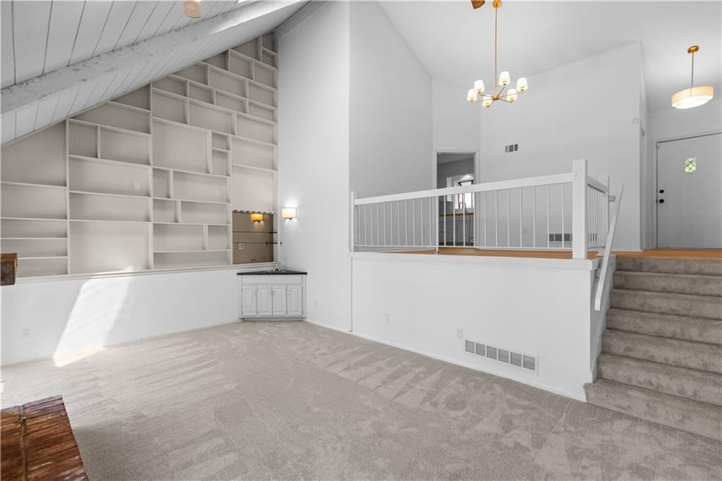 14518 W 91st Street — photo 7