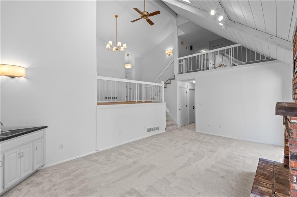 14518 W 91st Street — photo 8
