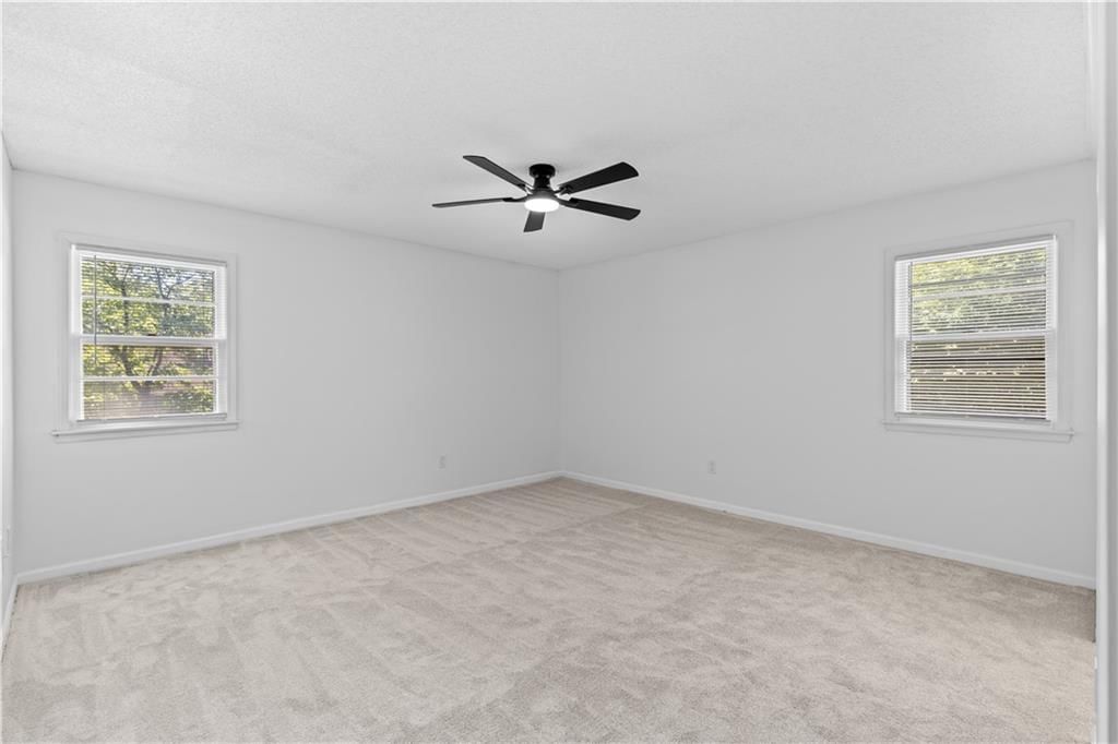 14518 W 91st Street — photo 9