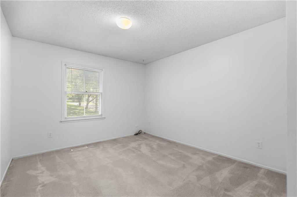 14518 W 91st Street — photo 13