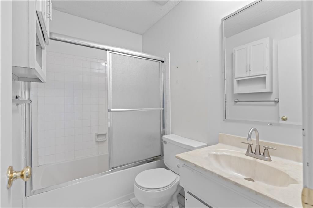 14518 W 91st Street — photo 16