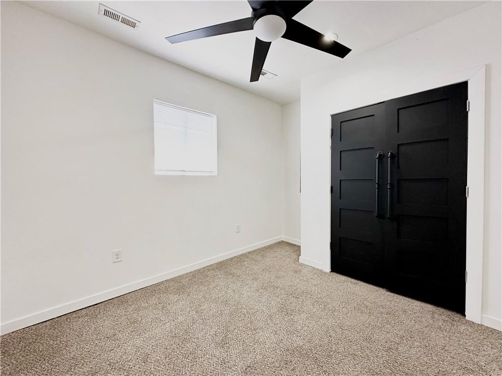 210 E Cherry Street — photo 12