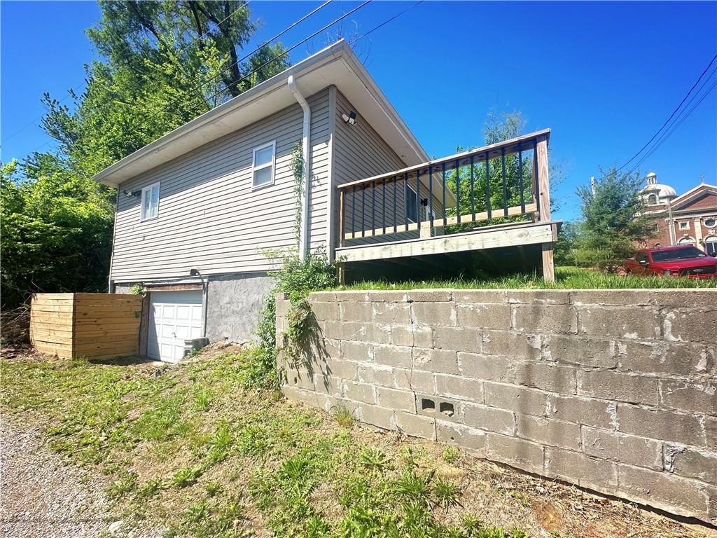 210 E Cherry Street — photo 14