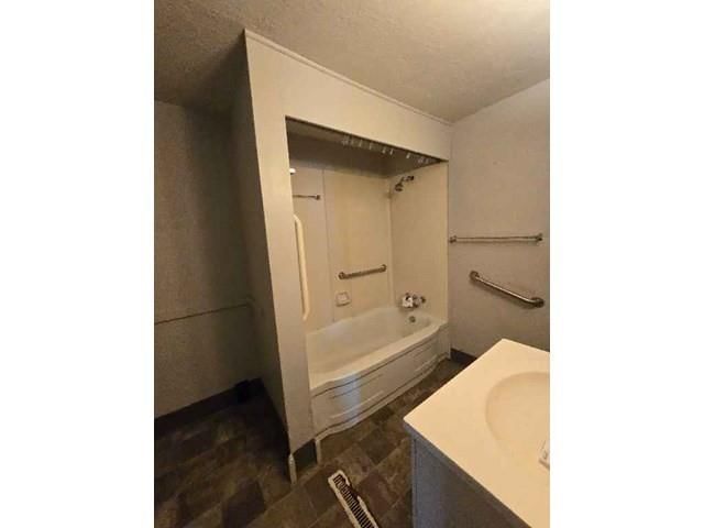 11405 E 83rd Street — photo 11