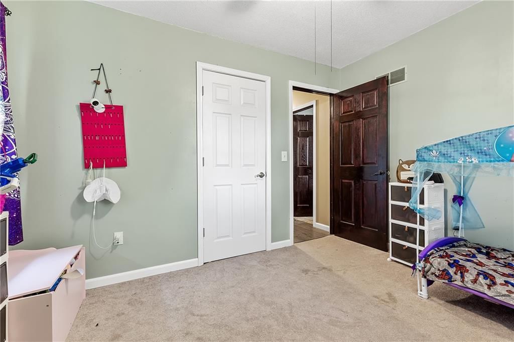 106 Kent Street — photo 13
