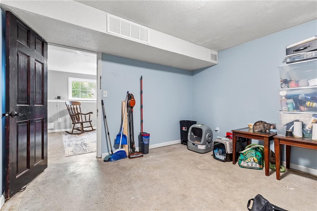 106 Kent Street — photo 20