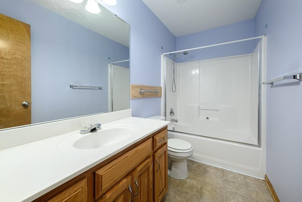 2502 N 100th Terrace — photo 21