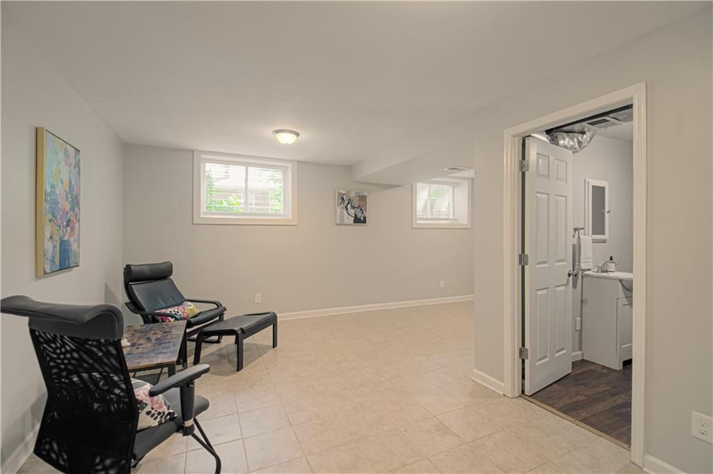 2519 W 40th Avenue — photo 21