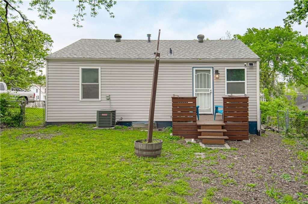 2519 W 40th Avenue — photo 27
