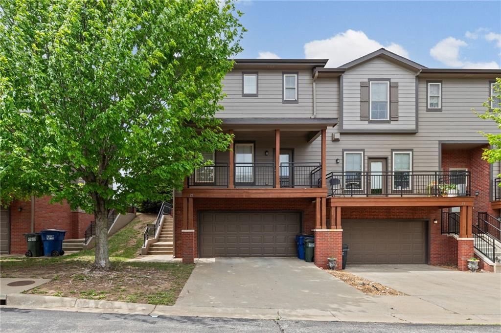 5245 Overland Drive — photo 1