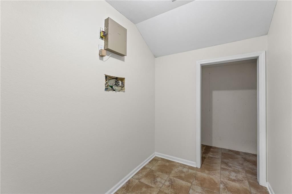 5245 Overland Drive — photo 24