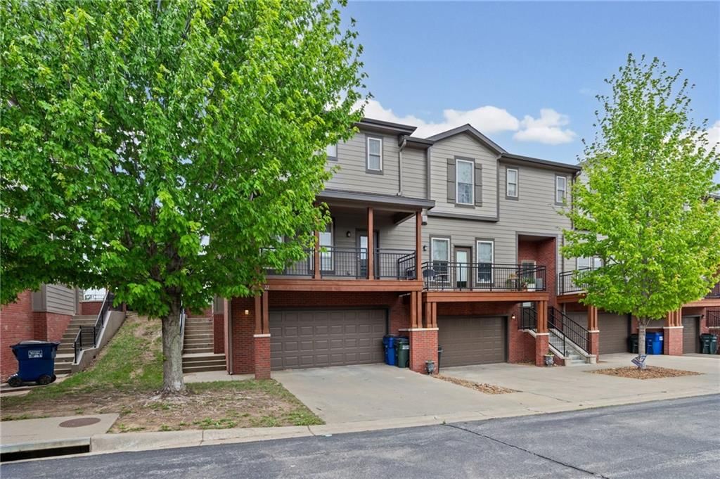 5245 Overland Drive — photo 32