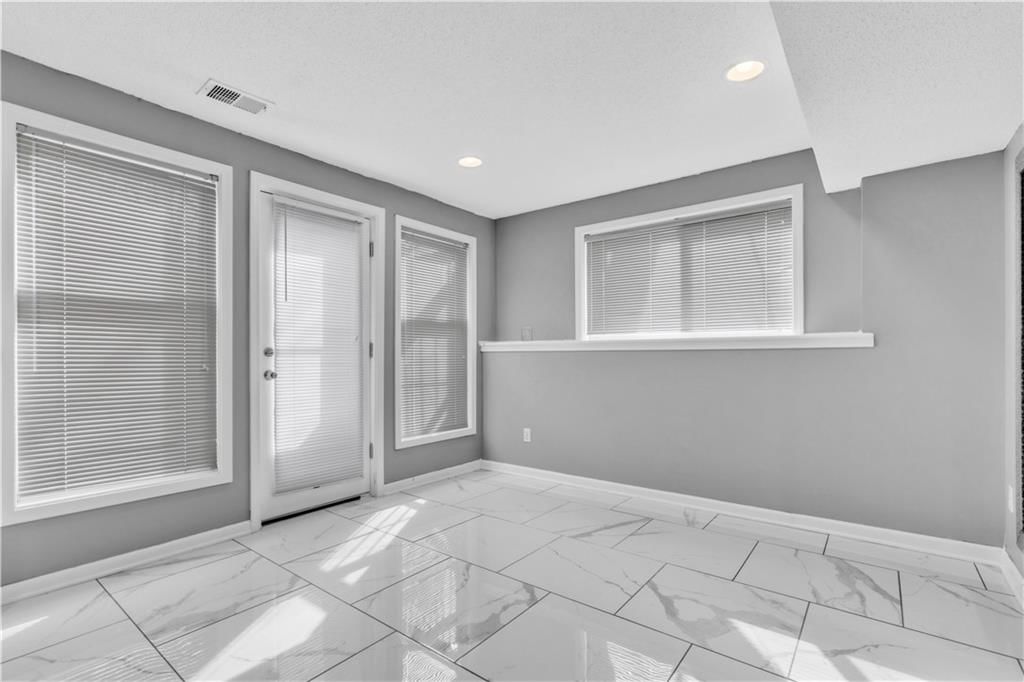 8007 W 131st Terrace — photo 25