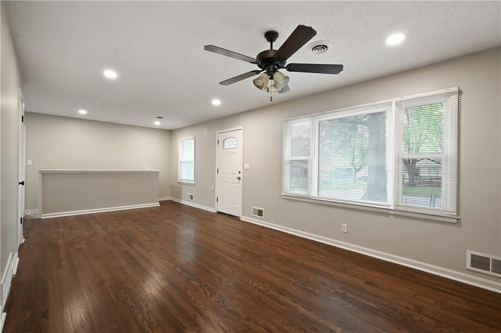 5905 E 99th Terrace — photo 8