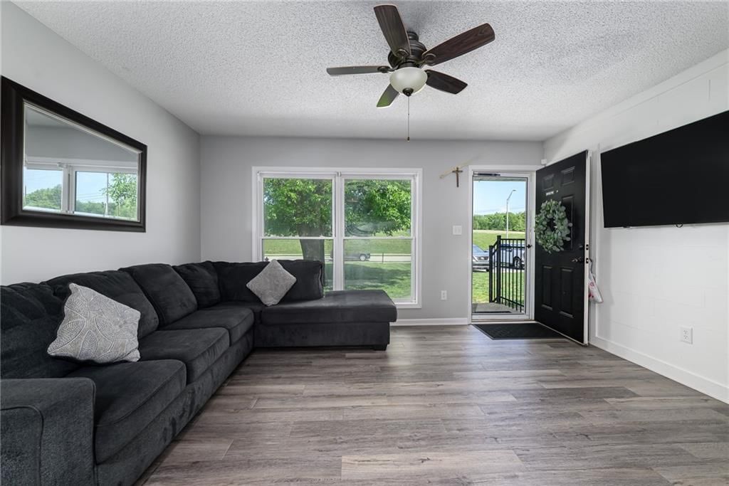 2800 Hutton Road — photo 3
