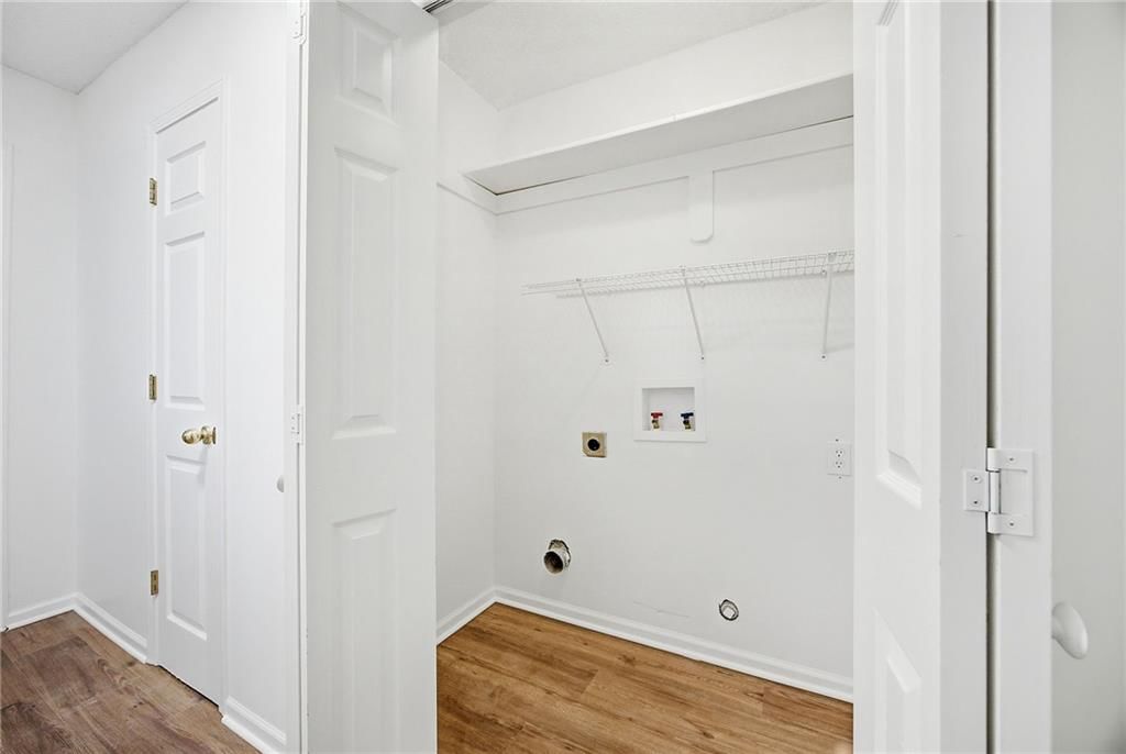 15209 LAMAR Avenue — photo 21