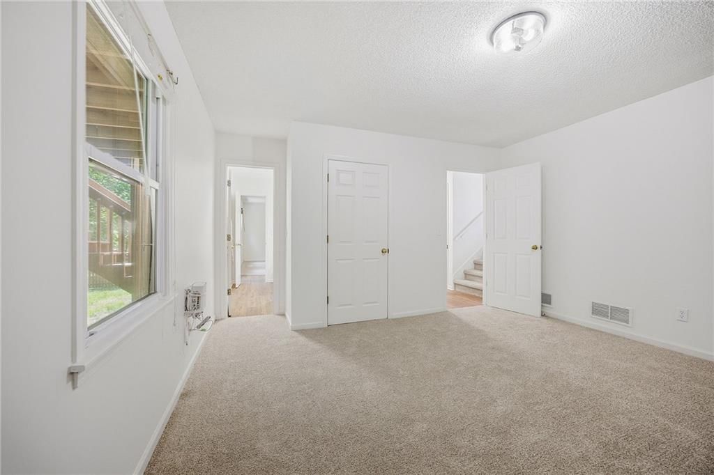 15209 LAMAR Avenue — photo 23