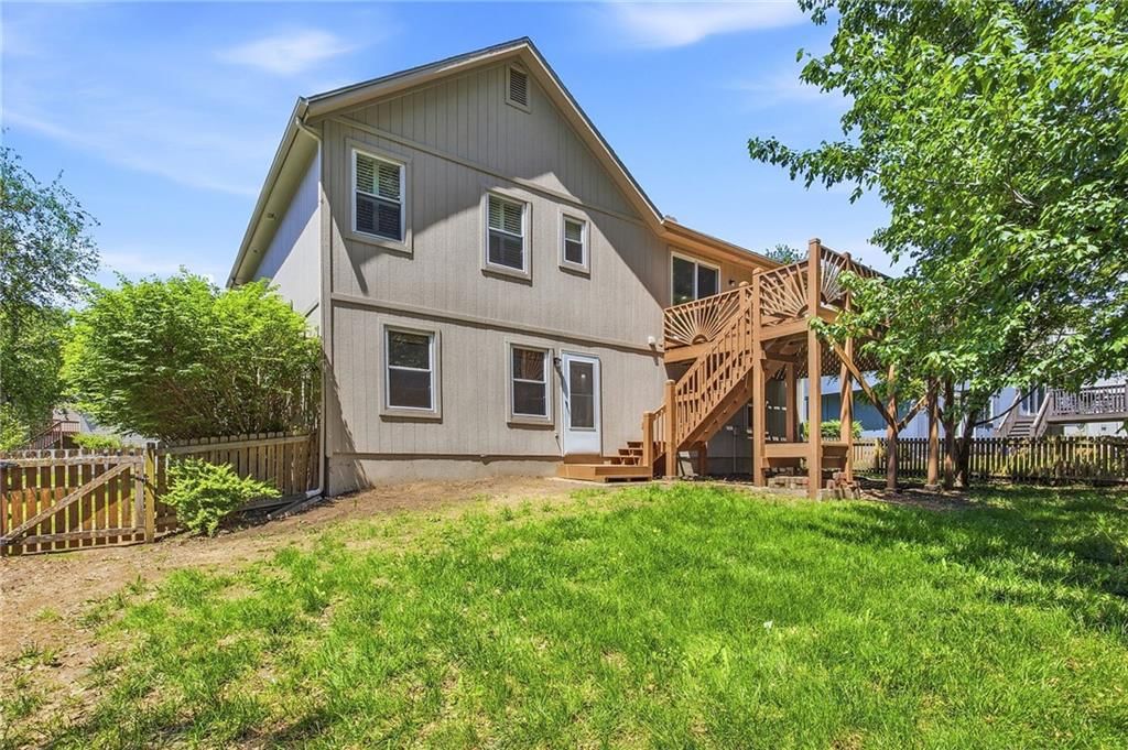 15209 LAMAR Avenue — photo 30