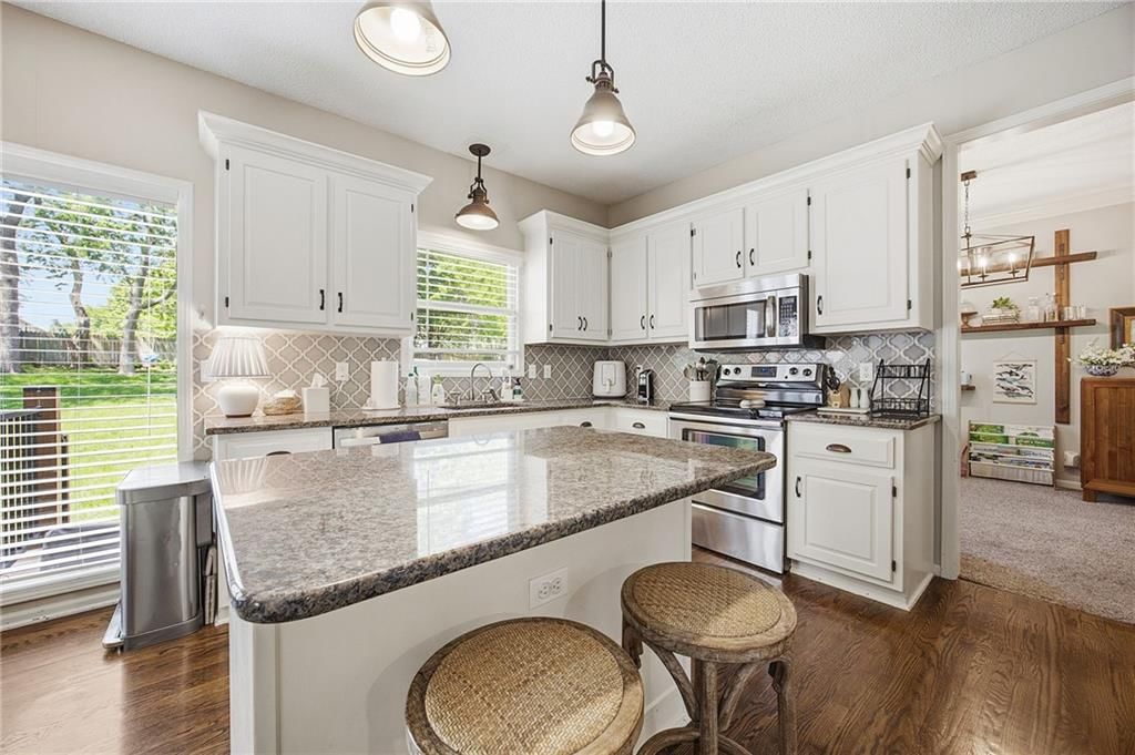 15516 Glenwood Avenue — photo 9