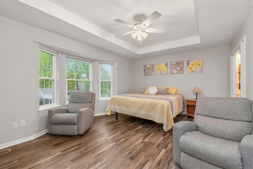 420 NE Victoria Circle — photo 14