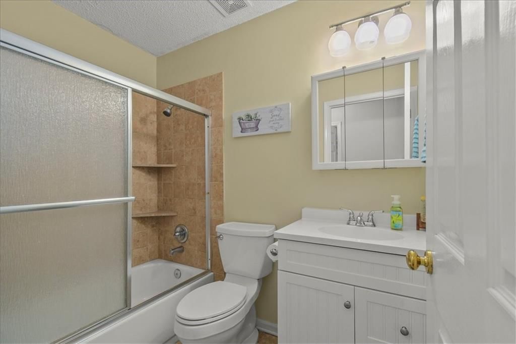420 NE Victoria Circle — photo 18