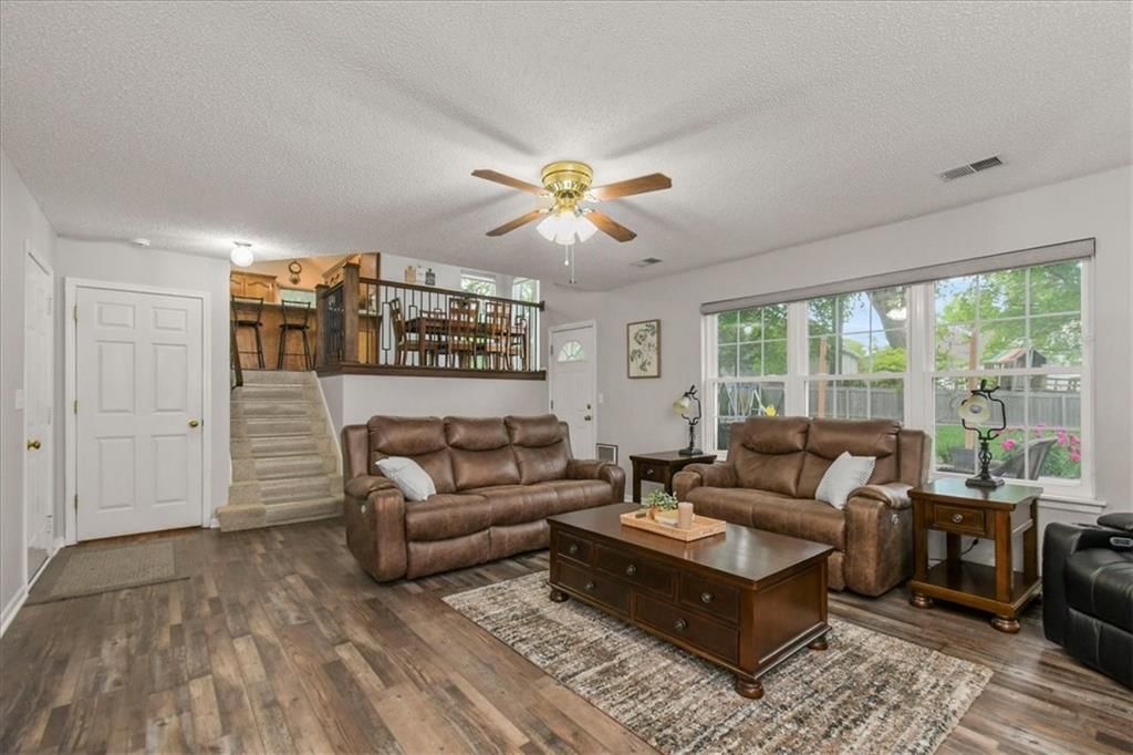 420 NE Victoria Circle — photo 20