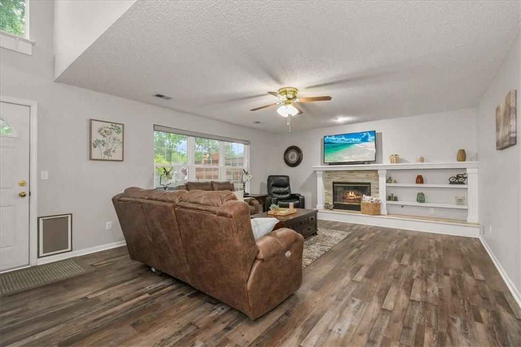 420 NE Victoria Circle — photo 21