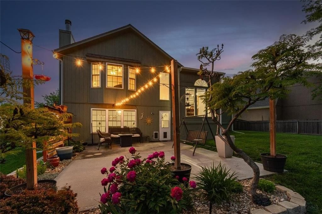 420 NE Victoria Circle — photo 31
