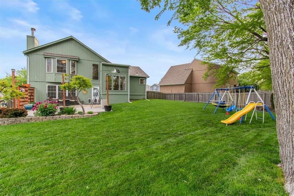 420 NE Victoria Circle — photo 35