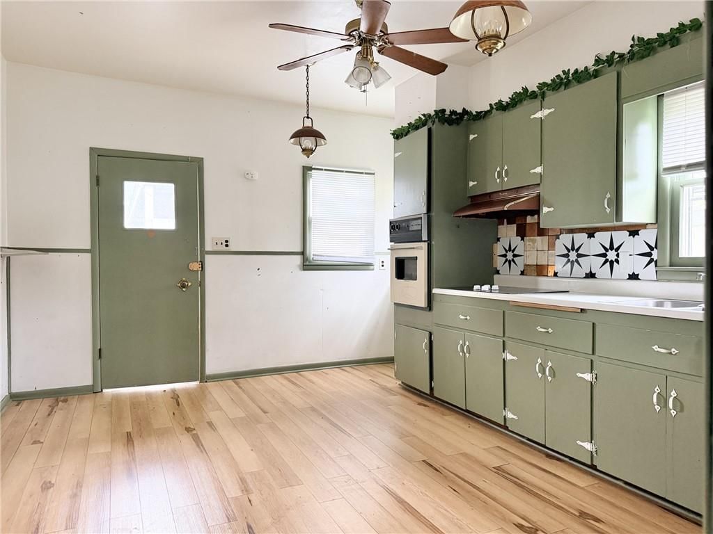 1428 Cedar Street — photo 9