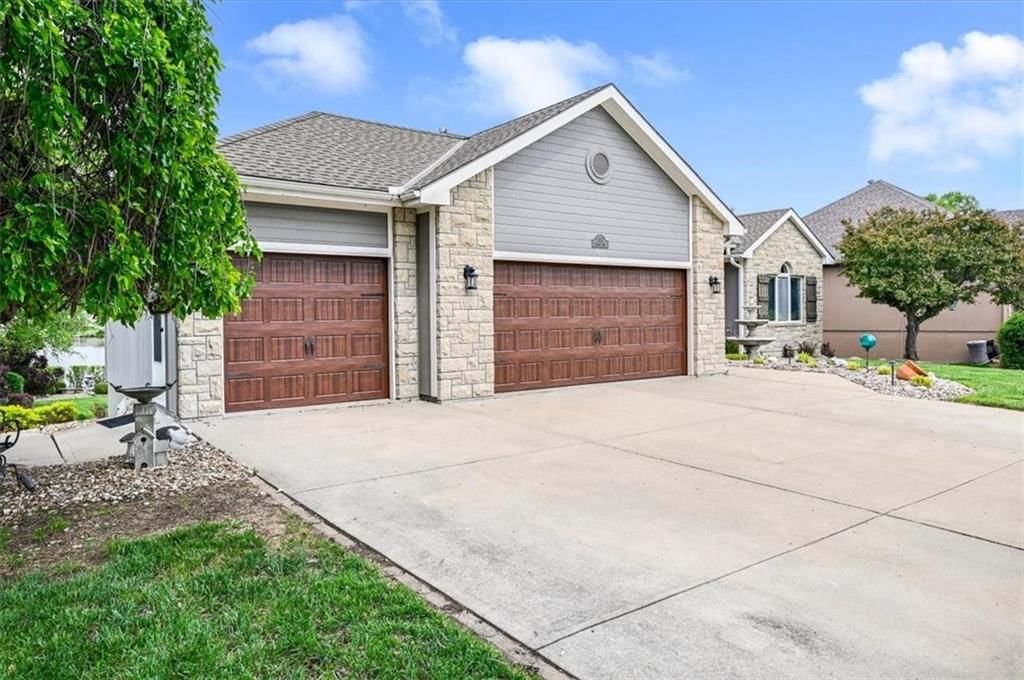 18152 Cypress Bend N/A — photo 3