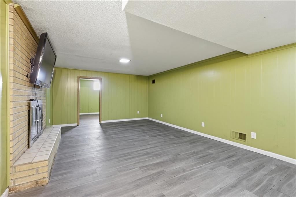 5037 N Michigan Avenue — photo 22