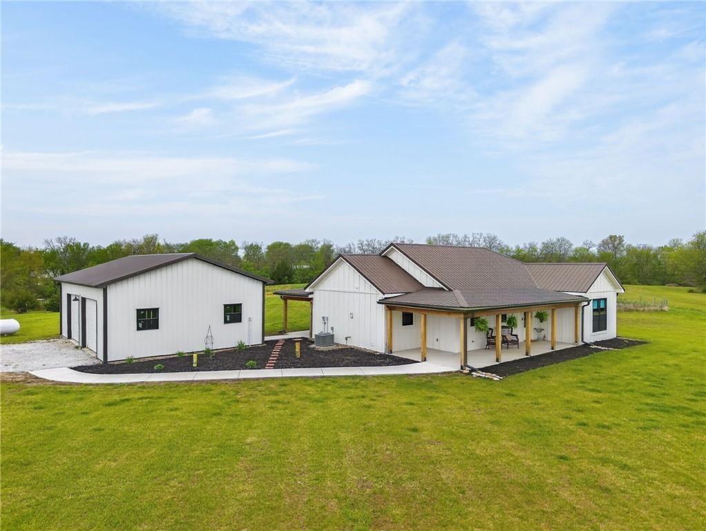 8467 Whitetail Road — photo 3