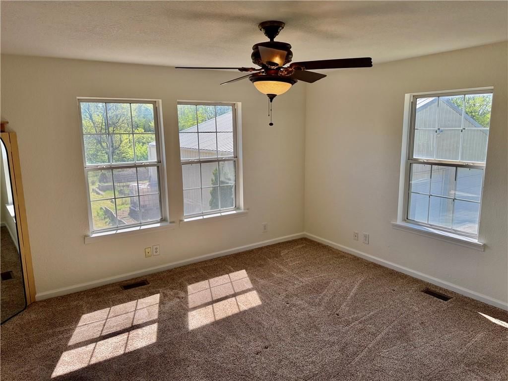 605 NW 11 RD Road — photo 19