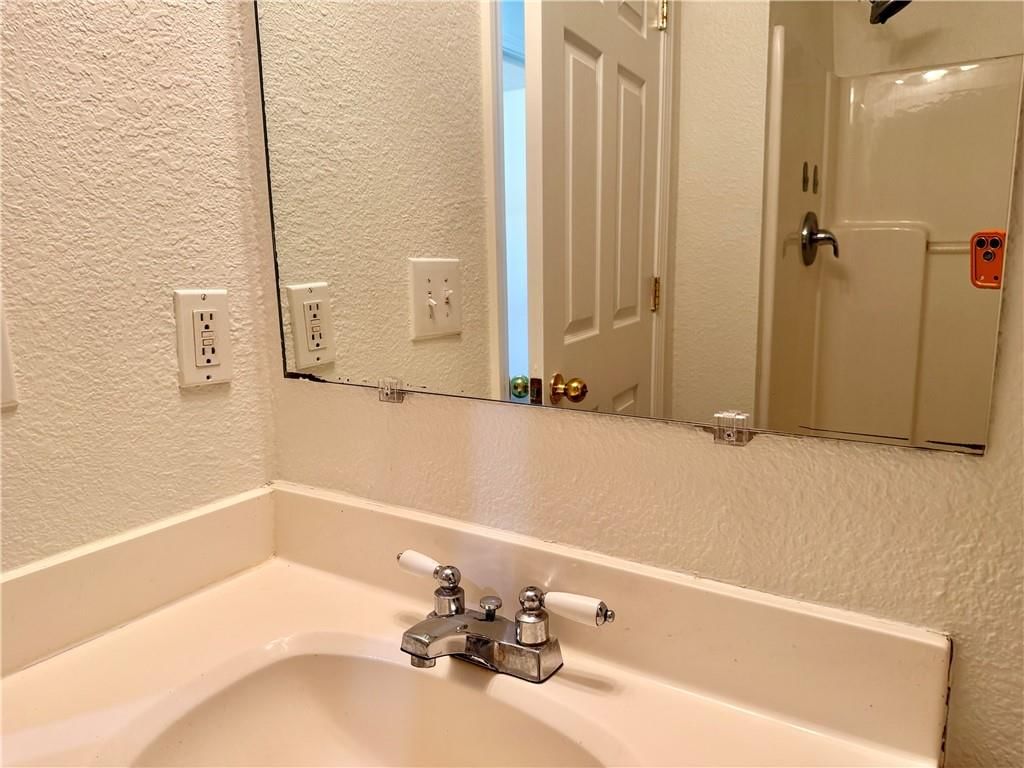 605 NW 11 RD Road — photo 30