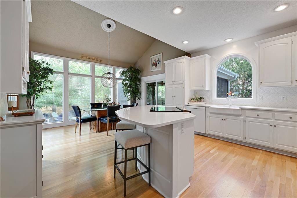 5412 W 132 Terrace — photo 11