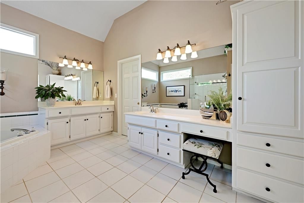 5412 W 132 Terrace — photo 32